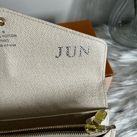 SOLD on FB - Louis Vuitton Sarah wallet - Picture 13 of 13